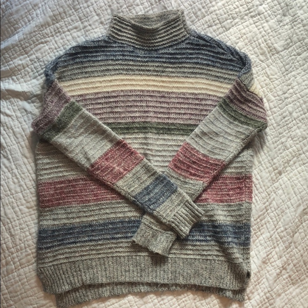 American Eagle Striped Sweater